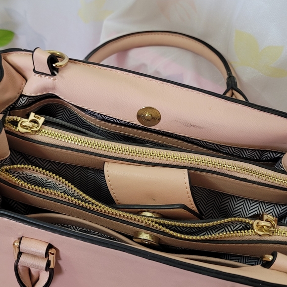 Isabelle Dusty Pink Vegan Leather Bag - Picture 3 of 5